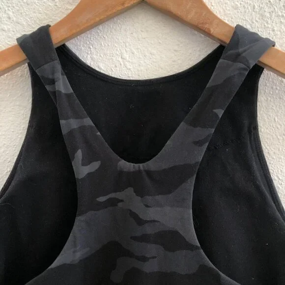 ATHLETA Camo Conscious Crop Bra Size Medium - Picture 6 of 9